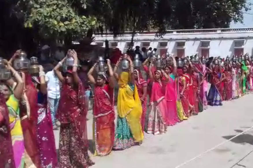 लाखों लीटर पानी से भी नहीं भरता… इस मंदिर का घड़ा | D5 Channel Hindi